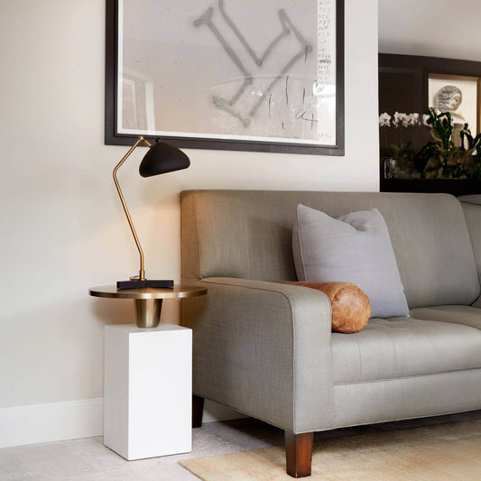 Elegant Halvard Desk Lamp